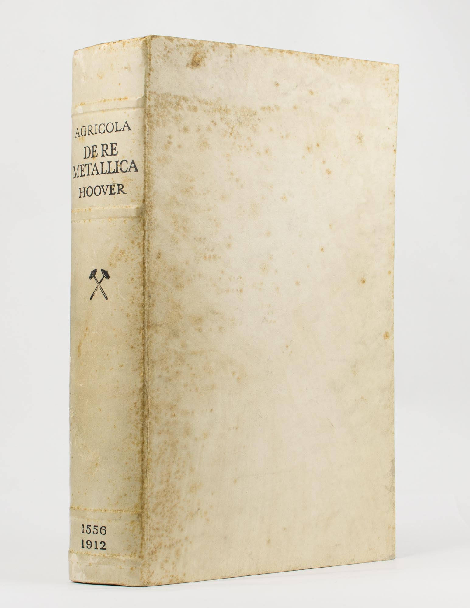 De Re Metallica. Translated from the First Latin Edition of 1556 with  Biographical Introduction, Annotations and Appendices upon the Development  of Mining Methods, Metallurgical Processes, Geology, Mineralogy & Mining Law