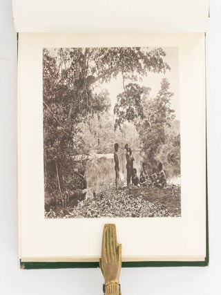 Picturesque New Guinea. With an Historical Introduction and Supplementary Chapters on the Manners and Customs of the Papuans