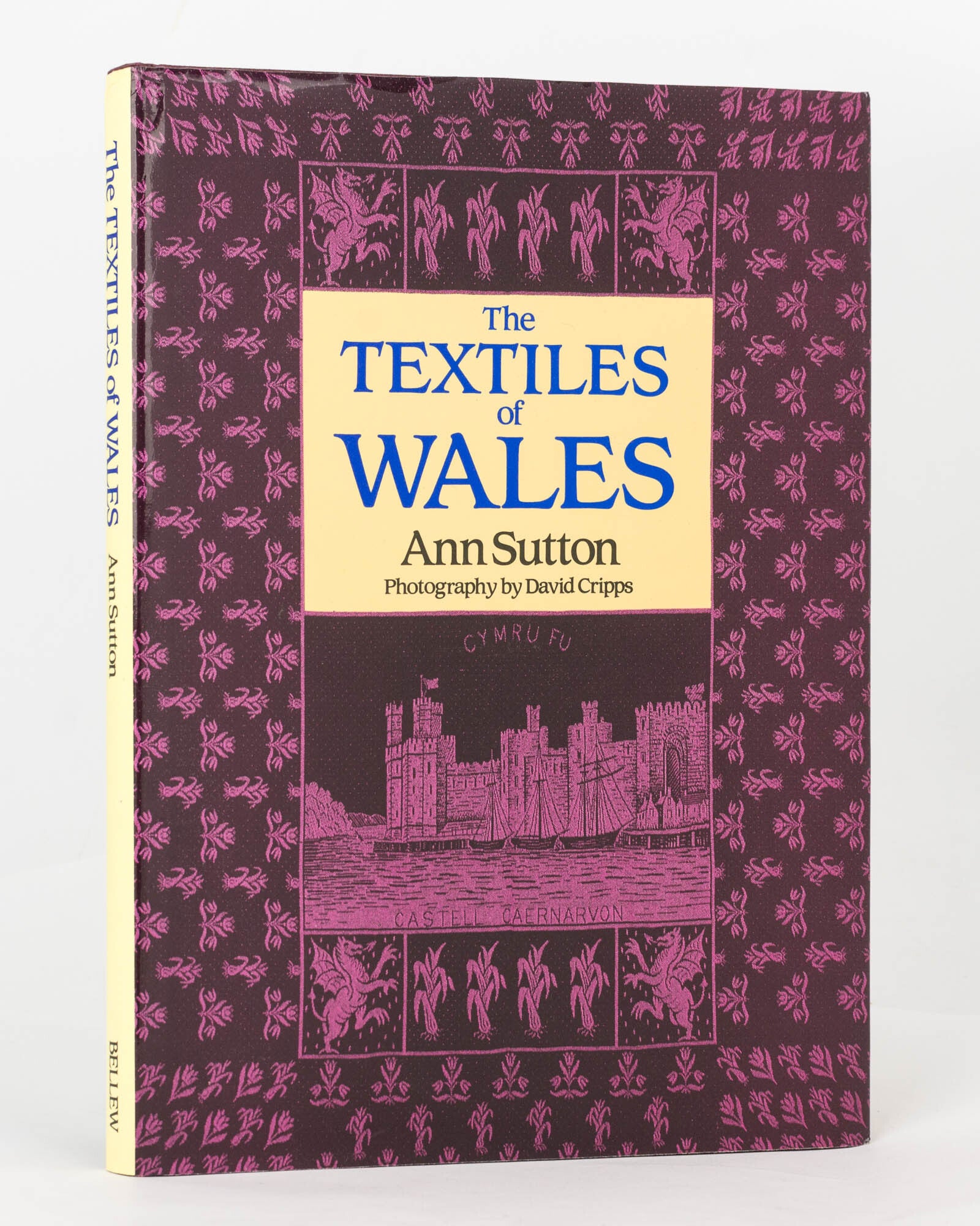 Ann Sutton Triangular Form The Textiles of Wales | Ann SUTTON | First Edition