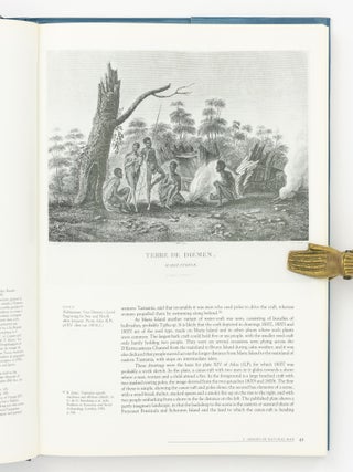 Baudin in Australian Waters. The Artwork of the French Voyage of Discovery to the Southern Lands, 1800-1804. With a complete descriptive catalogue of drawings and paintings of Australian subjects by C.-A. Lesueur and N.-M. Petit from the Lesueur Collection at the Muséum d'Histoire Naturelle, Le Havre, France
