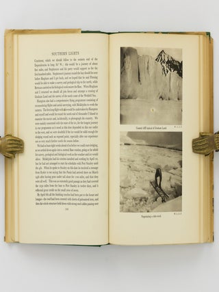 Southern Lights. The Official Account of the British Graham Land Expedition, 1934-1937. With Two Chapters by A. Stephenson and an Historical Introduction by Hugh Robert Mill
