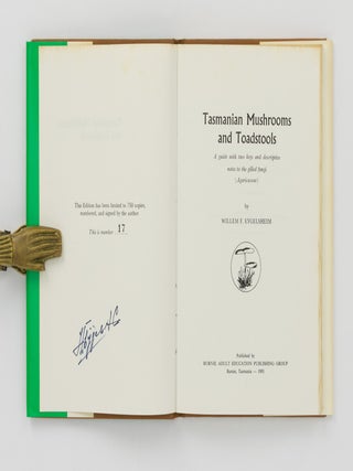 Tasmanian Mushrooms and Toadstools. A Guide with Two Keys and Descriptive Notes to the Gilled Fungi (Agaricaceae)