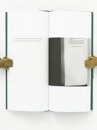 Prima de Scrivere. Fotografie di un Ragazzo [Before Writing. Photographs from Boyhood]. A cura di Hermann Wittenberg. Traduzione di Maria Baiocchi