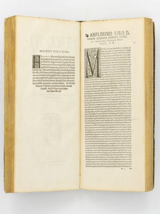 Herodoti Halicarnassei Historiographi libri novem, musarum nominibus inscripti, interprete Laurentio Valla. Accesserunt huic editioni plus minus nouem folia, quae in primo libro &agrave; Laurentio exemplaris fort&egrave; vitio praetermissa, iam primum &agrave; Conrado Heresbachio &egrave; Graeco suis locis sunt adiecta ... Item. De genere vitaque Homeri libellus, iam prim&ugrave;m ab eodem Heresbachio &egrave; Graeco in Latinum conuersus
